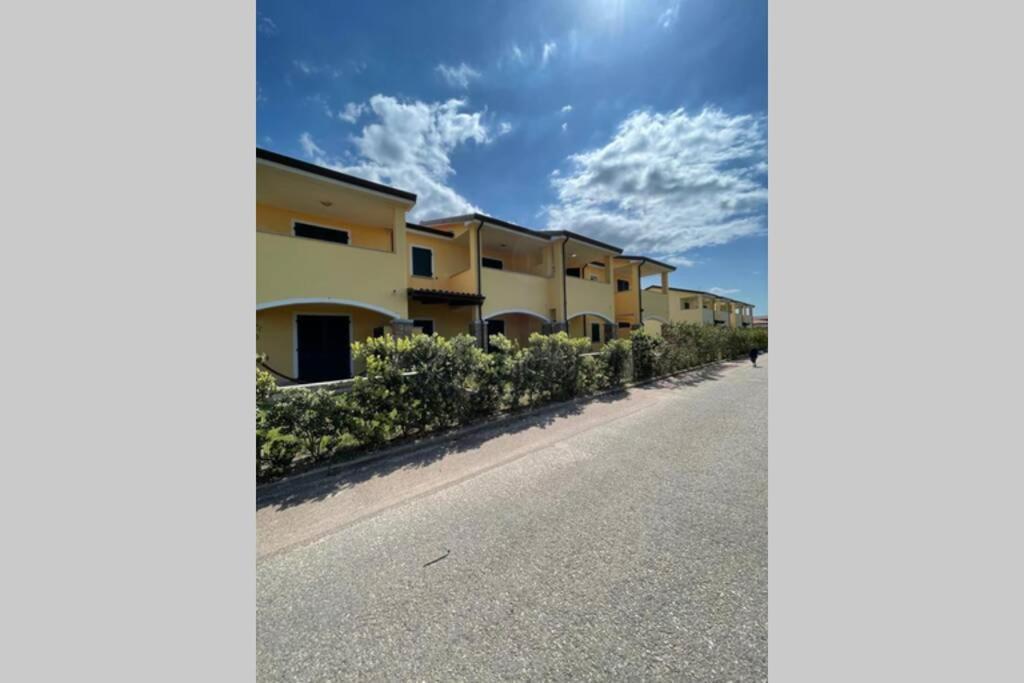 Residence Baia Delle Mimose บาเดซี ภายนอก รูปภาพ