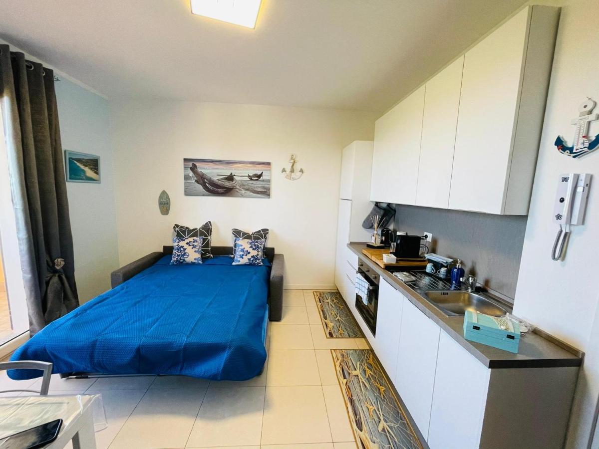 Residence Baia Delle Mimose บาเดซี ภายนอก รูปภาพ