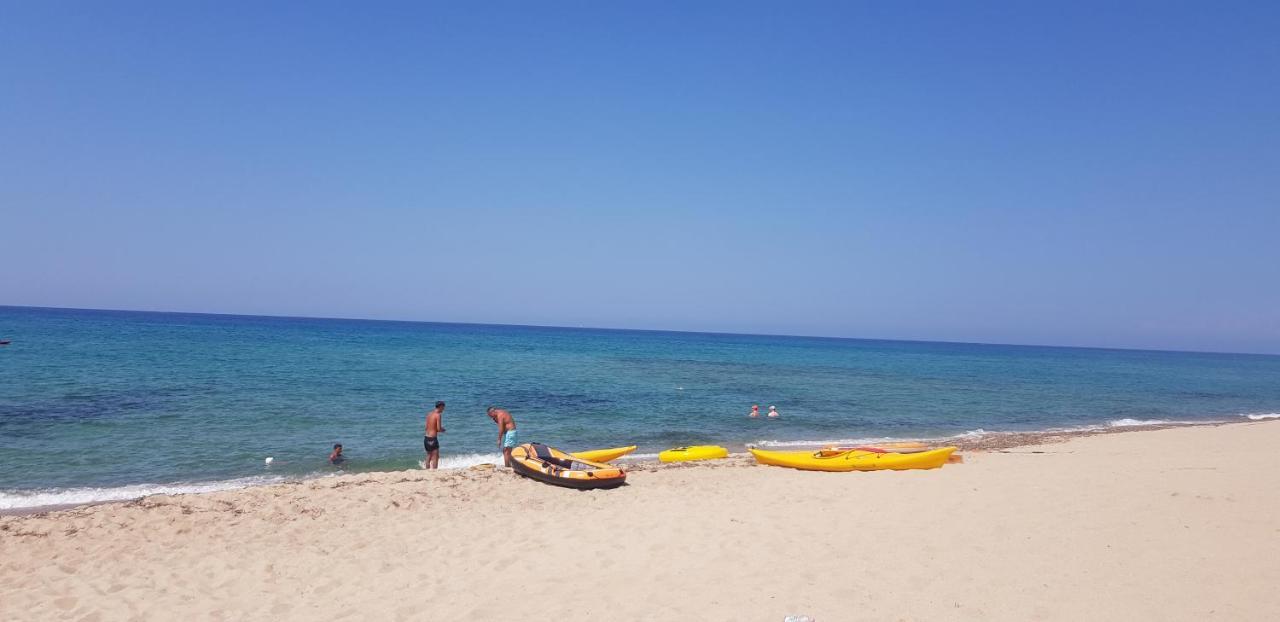 Residence Baia Delle Mimose บาเดซี ภายนอก รูปภาพ