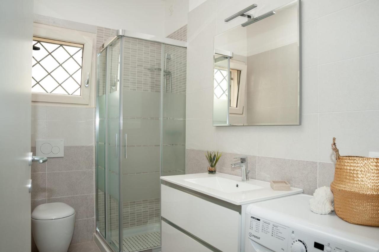 Residence Baia Delle Mimose บาเดซี ภายนอก รูปภาพ